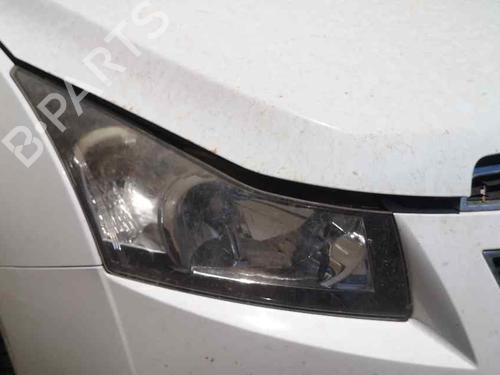 Used Right headlight CHEVROLET CRUZE (J300) 2.0 CDI (150 hp) 10198962