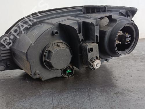 Right headlight KIA SORENTO I (JC) 2.5 CRDi 4WD | BP18328432C29 