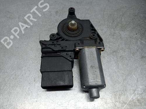 Rudehejsemotor bagstkærm venstre VW PASSAT B5 (3B2) 1.9 TDI (110 hp) 27655597