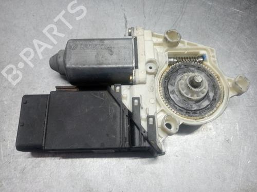 Rudehejsemotor forskærm højre SEAT LEON (1M1) [1999-2006]  27834956