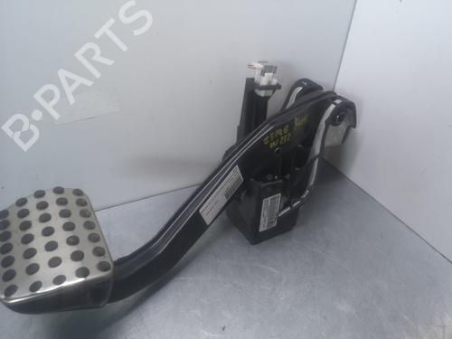 Used Break pedal MERCEDES-BENZ E-CLASS (W212) E 220 CDI / BlueTEC (212.001, 212.002) (170 hp) 18415637