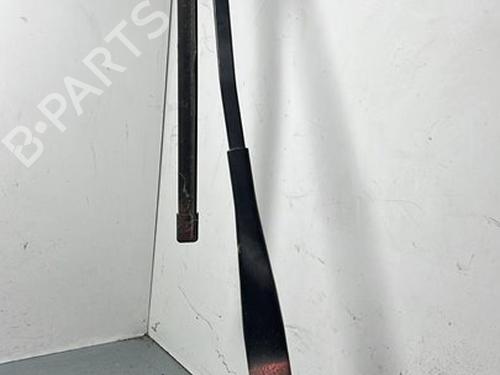 front-windshield-wiper-arm-ford-focus-iii-turnier-2010-2011-2012-2013-2014-2015-2016-2017-2018-2019-2020-32271115 main image