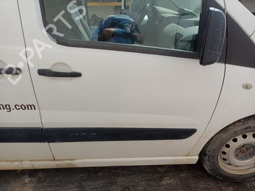 Used Right front door Right front door PEUGEOT EXPERT Tepee (VF3X_) 2.0 HDi 120 (120 hp) 33327494 33327494