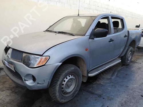 Scheinwerfer links MITSUBISHI L200 / TRITON (KA_T, KB_T) 2.5 DI-D 4WD (KB4T) | BP7014590C28 