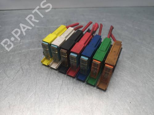 Used Fuse box Fuse box 37423916 37423916