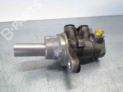 Brake master cylinder RENAULT KOLEOS I (HY_) 2.0 dCi (HY0K) | BP7067161M77 