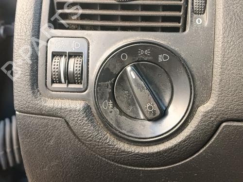 Used Headlight switch VW GOLF IV (1J1) [1997-2008]  25976571