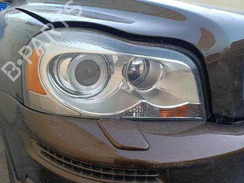 Right headlight VOLVO XC90 I (275) D5 AWD | BP28314518C29 