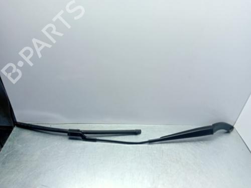 Used Front windshield wiper arm Front windshield wiper arm 37177419 37177419