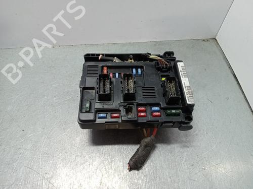 Used Fuse box Fuse box CITROËN BERLINGO / BERLINGO FIRST Box Body/MPV (M_) 2.0 HDI 90 4WD (MBRHY, MCRHY) (90 hp) 33267820 33267820