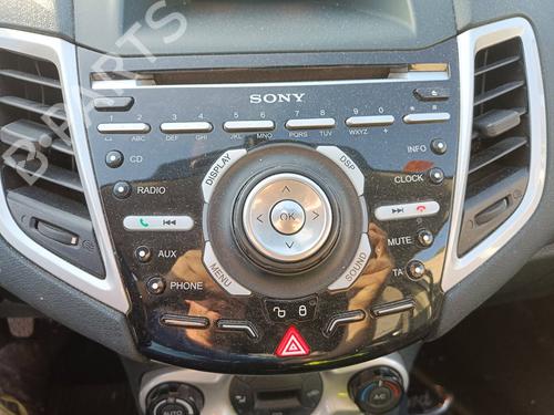 Bilradio FORD FIESTA VI (CB1, CCN) 1.4 TDCi (70 hp) 31017098