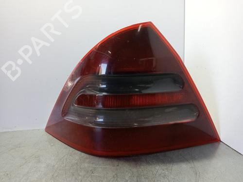 Used Left taillight MERCEDES-BENZ C-CLASS (W203) C 220 CDI (203.008) (150 hp) 33015381