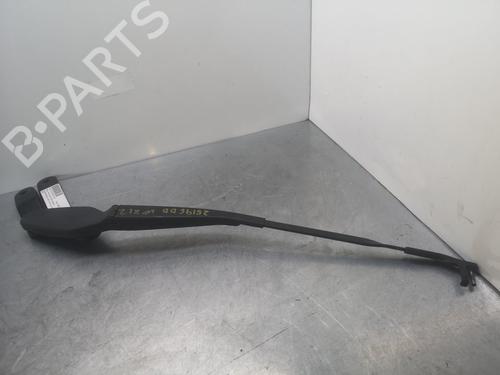 Used Front windshield wiper arm MERCEDES-BENZ E-CLASS (W212) E 220 CDI / BlueTEC (212.001, 212.002) (170 hp) 18903246
