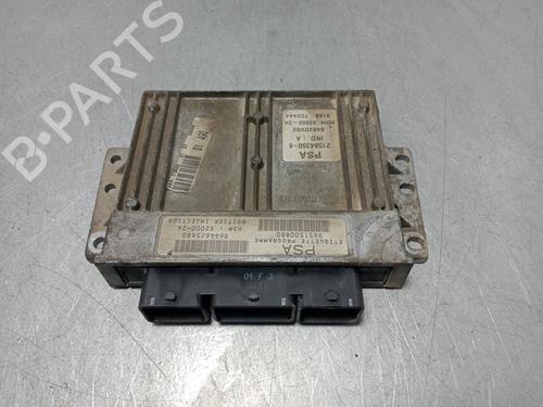 Used Engine control unit (ECU) PEUGEOT 206 Hatchback (2A/C) [1998-2012]  25881235