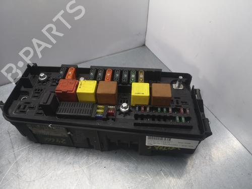 Used Fuse box OPEL VECTRA C (Z02) 2.2 16V (F69) (147 hp) 17673682
