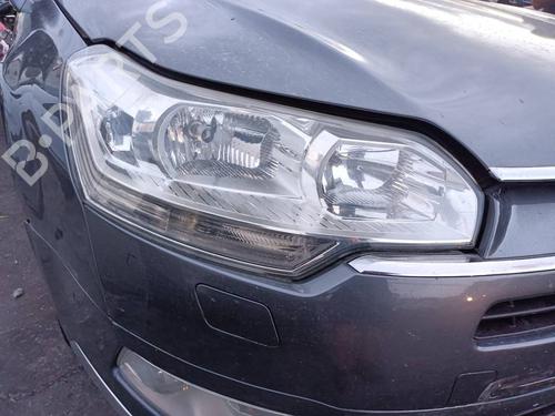 Faro derecho Faro derecho 39596110 39596110