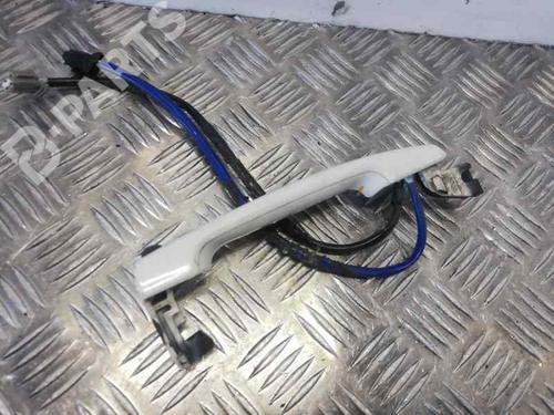 Used Front left exterior door handle NISSAN QASHQAI / QASHQAI +2 I (J10, NJ10, JJ10E) 2.0 dCi All-wheel Drive (150 hp) 6214590