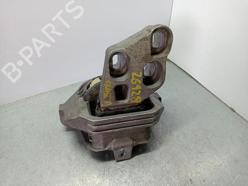 Used Engine mount MERCEDES-BENZ A-CLASS (W176) A 200 CDI (176.001) (136 hp) 32188177