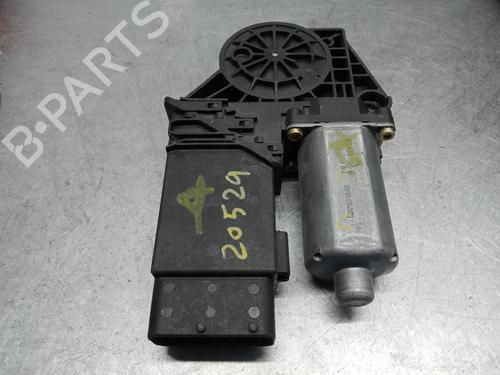 Rudehejsemotor forskærm højre SKODA SUPERB I (3U4) 1.9 TDI (130 hp) 27677752