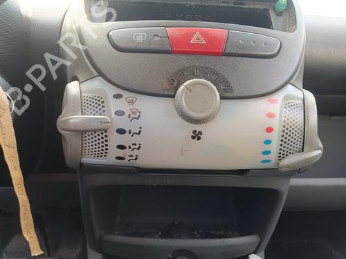 AC Styreenhet / Manøvreringsenhet PEUGEOT 107 (PM_, PN_) 1.0 (68 hp) 18126392