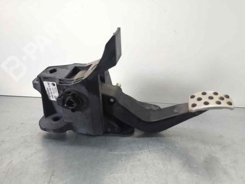 koblingspedal RENAULT TWINGO III (BCM_, BCA_) 1.0 SCe 70 (71 hp) 10245365