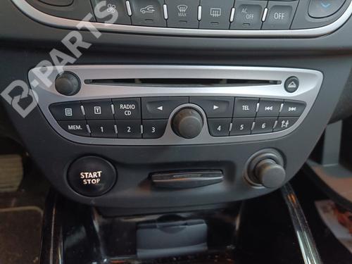 Radio RENAULT MEGANE III Hatchback (BZ0/1_, B3_) 1.9 dCi (BZ0N, BZ0J) | BP11085190E6 
