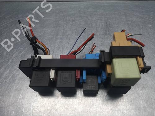 Fuse box VW GOLF VI (5K1) | BP37265383E1 - Image 4