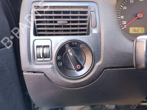 Used Headlight switch VW GOLF IV (1J1) 1.6 (100 hp) 31368656