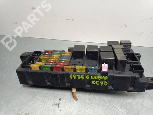 Used Fuse box VOLVO XC90 I (275) T6 AWD (272 hp) 10990231