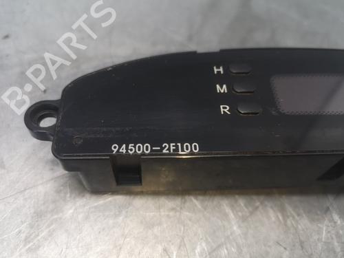 Used Display monitor KIA CERATO I Hatchback (LD) 2.0 CRDi (112 hp) 15241020