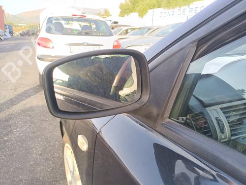 Used Left mirror Left mirror 37012700 37012700