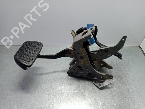 break-pedal-toyota-camry-_v7_-_va7_-_vh7_-2017-30386540 main image