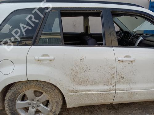 Dør højre bagtil SUZUKI GRAND VITARA II (JT, TE, TD) 1.9 DDiS (JB419WD, JB419XD) (129 hp) 33126729