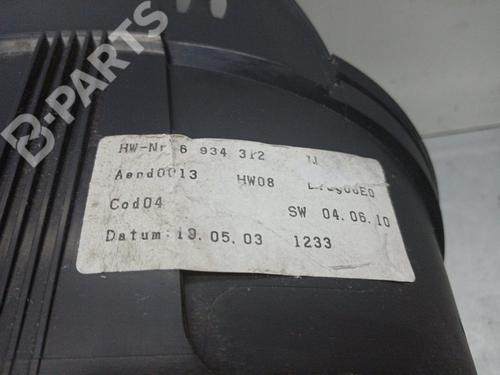 Instrument cluster BMW 5 (E60) 520 i | BP4228730C47 