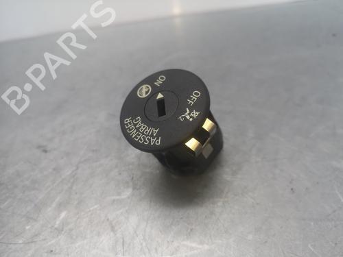 Switch BMW 1 (F20) 118 d | BP18019325I30 