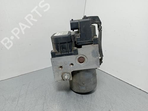 ABS Bremseaggregat KIA SORENTO I (JC) 2.5 CRDi 4WD (140 hp) 13693473