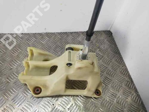 Used Gear lever HYUNDAI ix35 (LM, EL, ELH) [2009-2016]  7408837