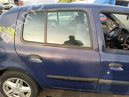 Porta trás direita Porta trás direita RENAULT CLIO II (BB_, CB_) 1.2 (BB0A, BB0F, BB10, BB1K, BB28, BB2D, BB2H, CB0A,... (58 hp) 34249868 34249868