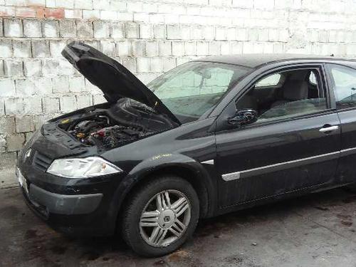 Feu de brouillard avant droit RENAULT MEGANE II Saloon (LM0/1_) 1.9 dCi (LM0G, LM1G, LM2C) | BP221523C31 