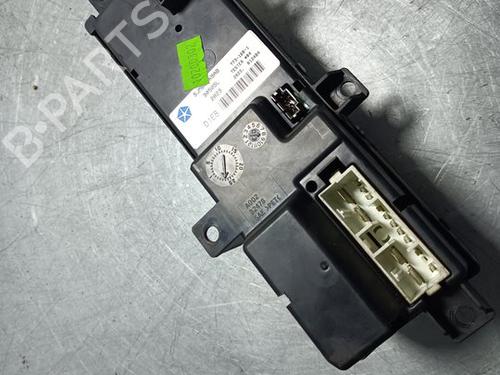 Left front window switch JEEP GRAND CHEROKEE II (WJ, WG) 2.7 CRD 4x4 | BP29594530I27 