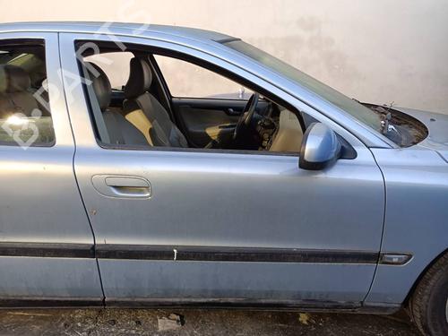 Used Right front door Right front door VOLVO S60 I (384) 2.4 D (130 hp) 40267360 40267360