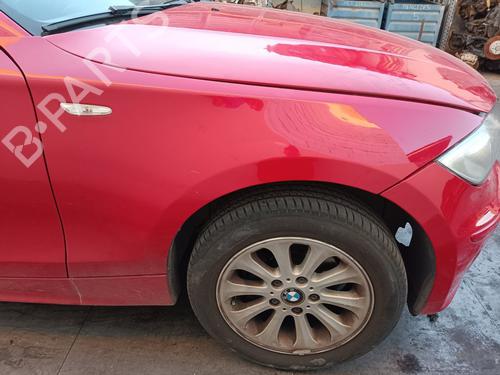 Forskærm Højre BMW 1 (E81) 116 i (115 hp) 31172435