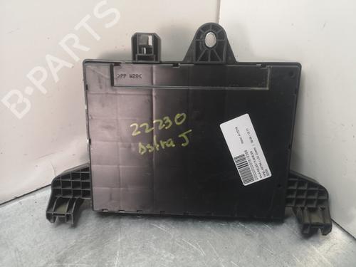 Fuse box OPEL ASTRA J (P10)  | BP13876621E1 