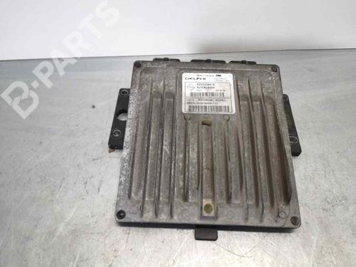 Used Engine control unit (ECU) RENAULT MEGANE II Saloon (LM0/1_) [2003-2025]  8078505