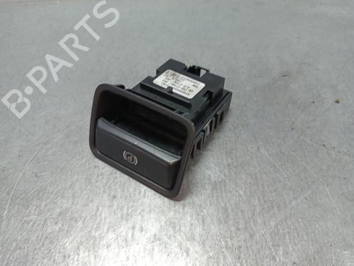 Used Electric handbrake MERCEDES-BENZ A-CLASS (W176) A 200 CDI (176.001) (136 hp) 32232081