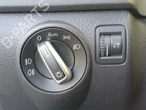 Used Headlight switch VW TIGUAN (5N_) [2007-2018]  27899879