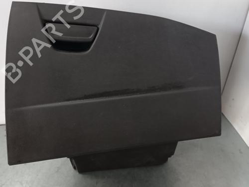 Used Glove box FORD FOCUS III Saloon 1.6 EcoBoost (150 hp) 27818197