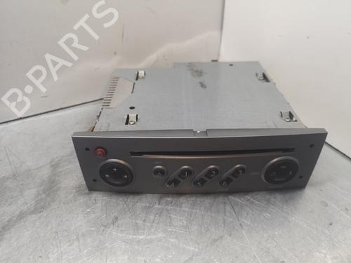 Used Radio RENAULT SCÉNIC II (JM0/1_) [2003-2010]  13110905