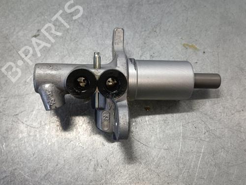 Used Brake master cylinder BMW X3 (E83) 2.0 d (150 hp) 15268843
