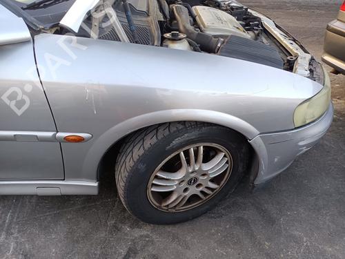 Used Right front fenders Right front fenders 37268114 37268114